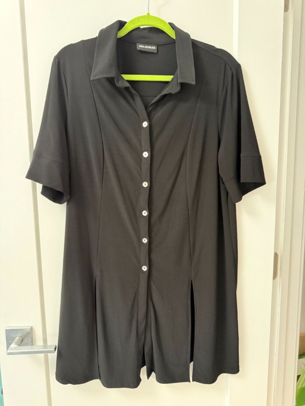 Nina Leonard Black button down top with sexy slits SZ L